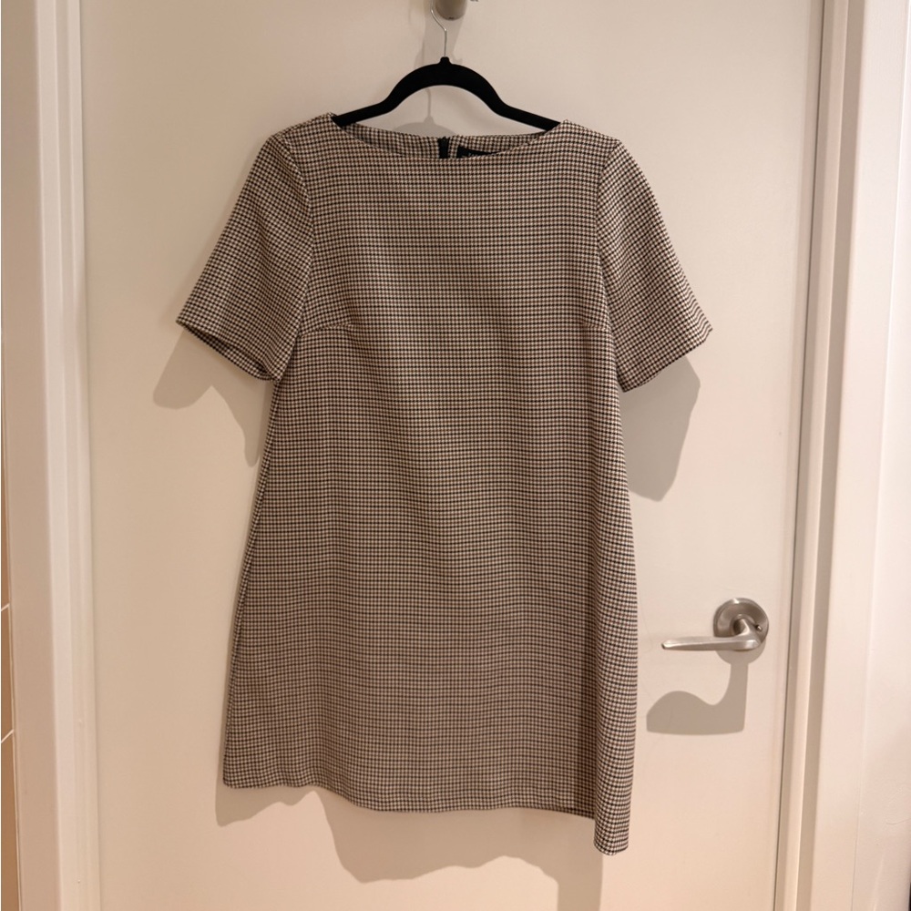 Zara Black & White Houndstooth Short Sleeve Mini Shift Dress